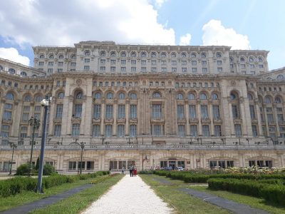 BUCHAREST PRIVATE TOUR - FULL DAY 6-8 HOURS